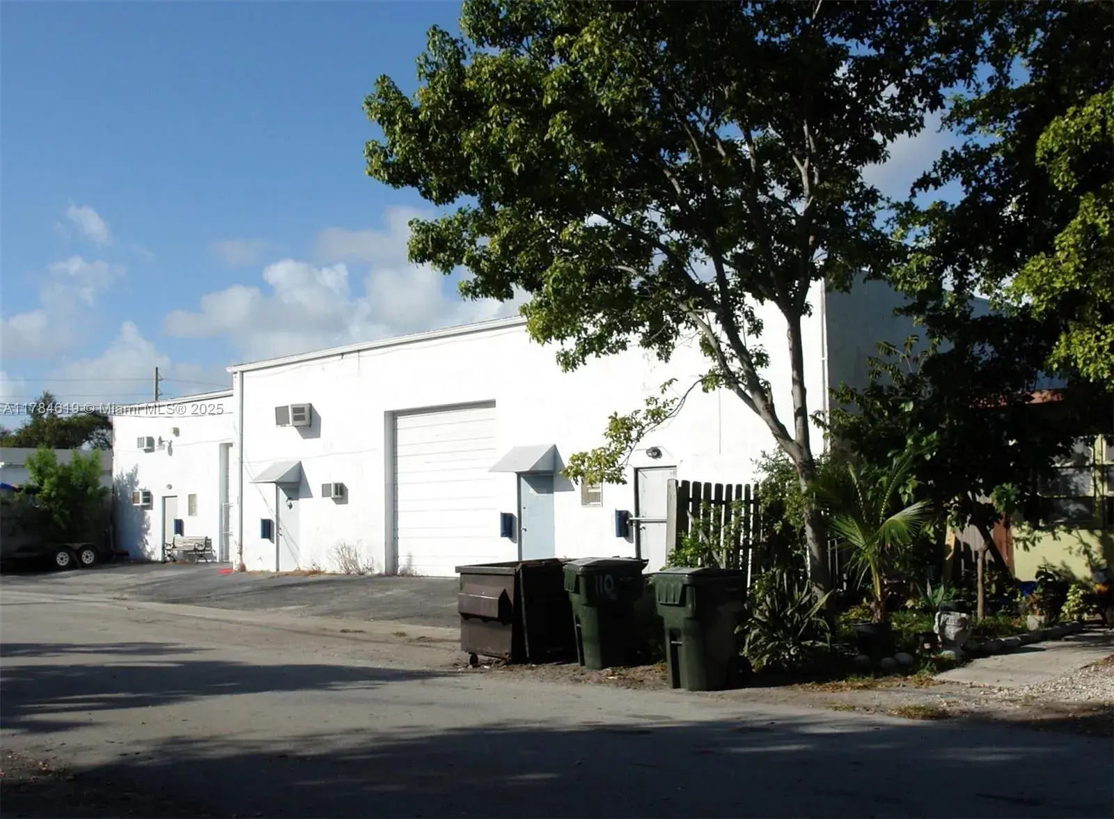 Commercial Sale for sale at 114 SW 2nd Ave, Dania Beach FL 33004