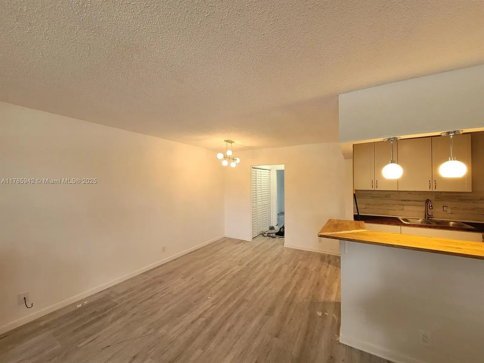 1 bedroom 1 bath Residential for sale at 14 Salisbury A # 14, West Palm Beach FL 33417