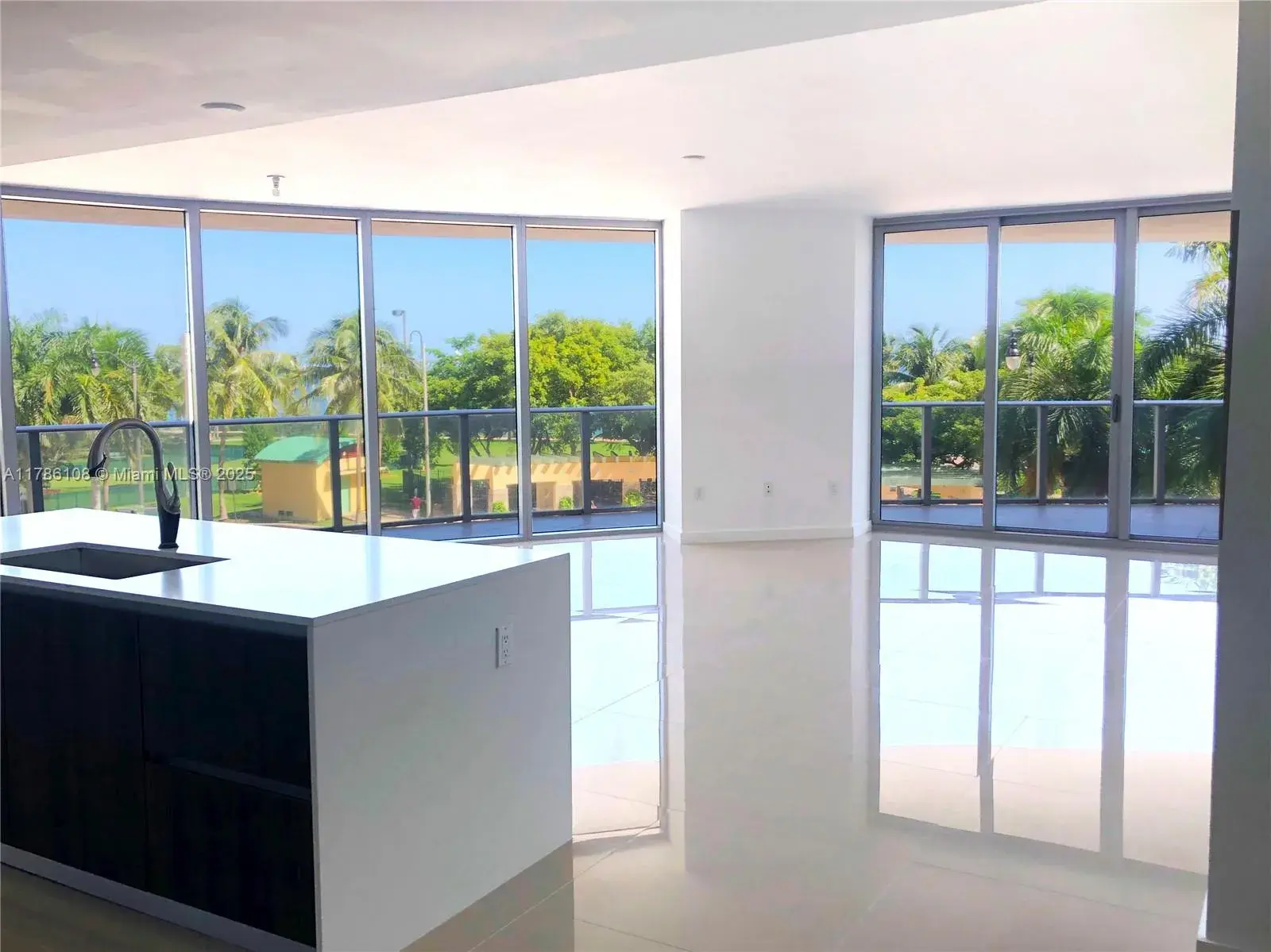 3 bedroom 4 bath Residential for sale at 488 NE 18th St # 215, Miami FL 33132