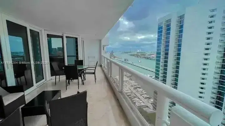 1717 N Bayshore Dr # 2741, Miami FL 33132