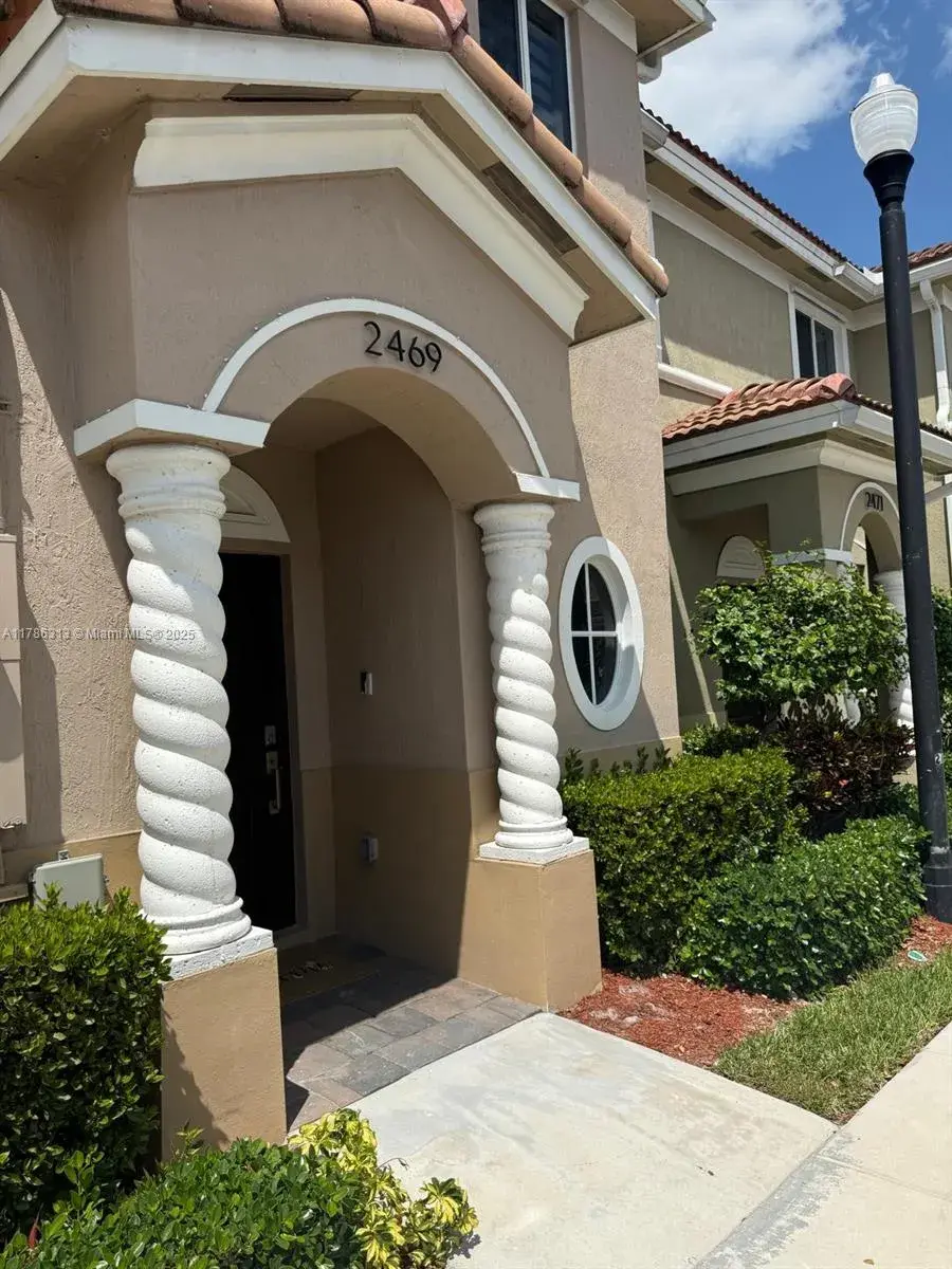 4 bedroom 3 bath Residential for sale at 2469 SE 10th St, Homestead FL 33035