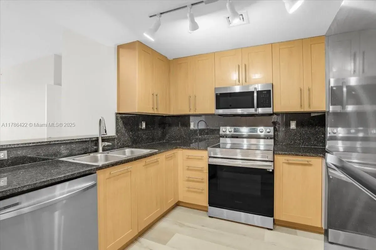 2 bedroom 2 bath Residential for sale at 511 SE 5th Ave # 2109, Fort Lauderdale FL 33301
