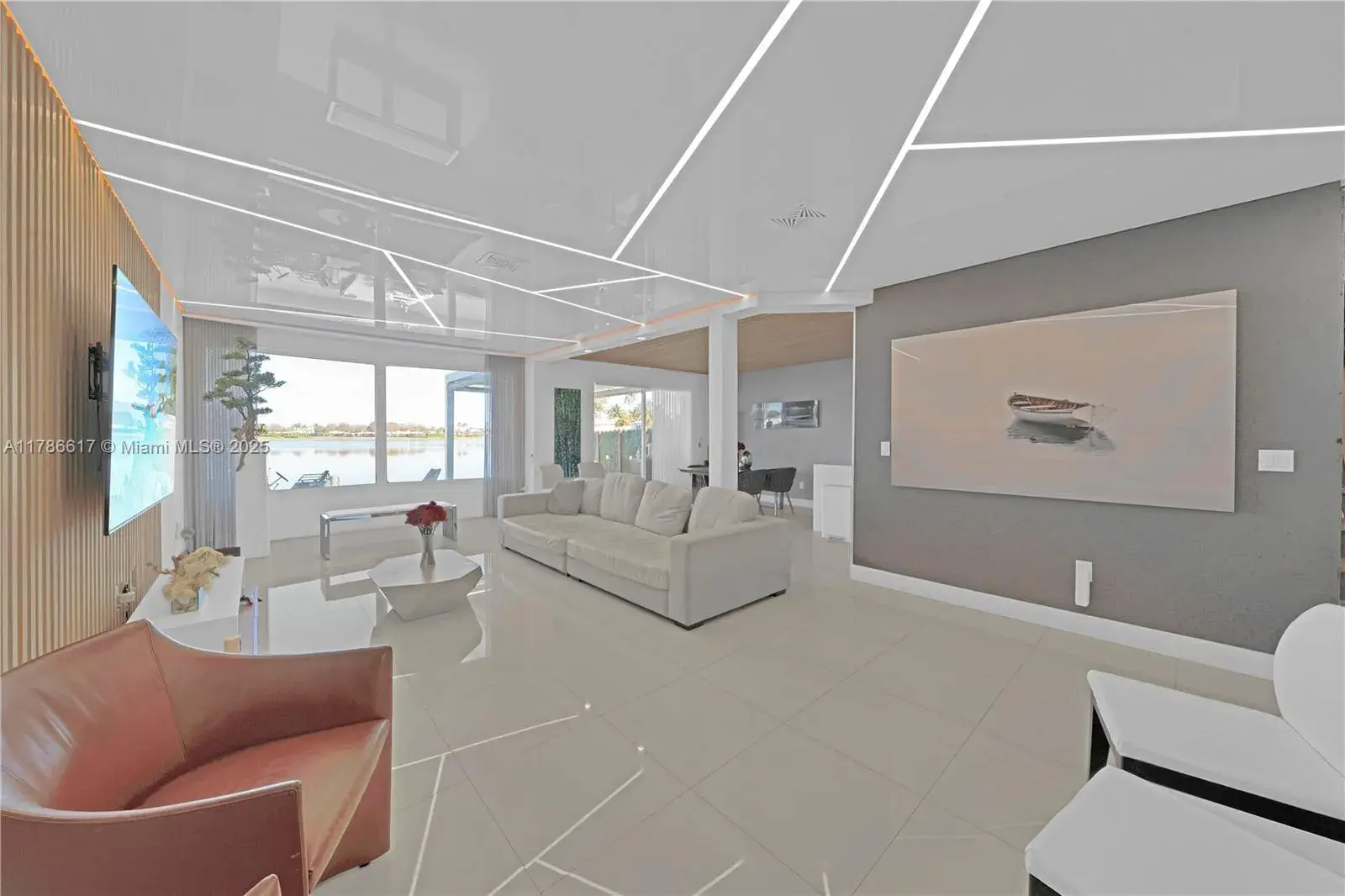 4 bedroom 3 bath Residential for sale at 6694 NW 107th Pl, Doral FL 33178