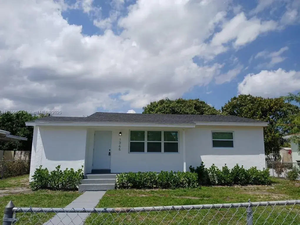 1365 NW 130th St, North Miami FL 33167