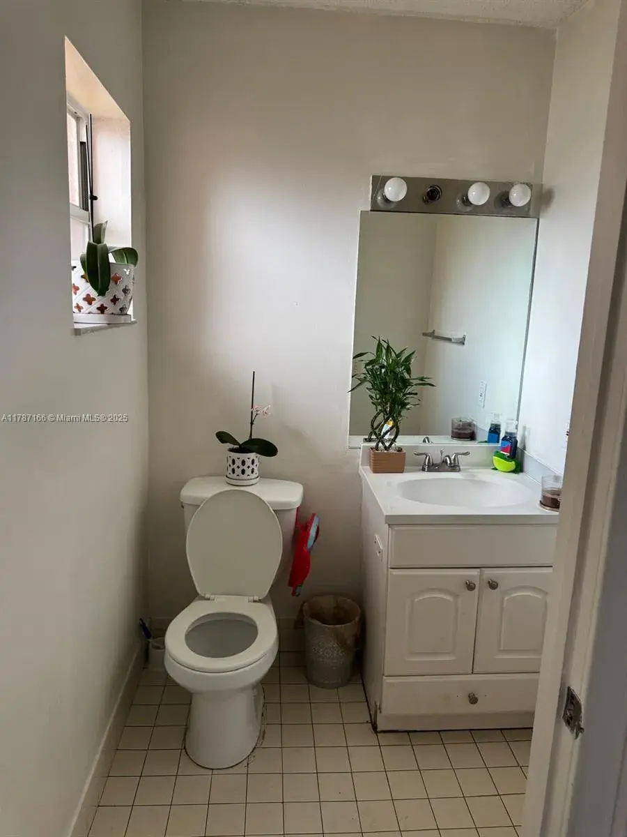 12355 NW 7th Ln, Miami FL 33182