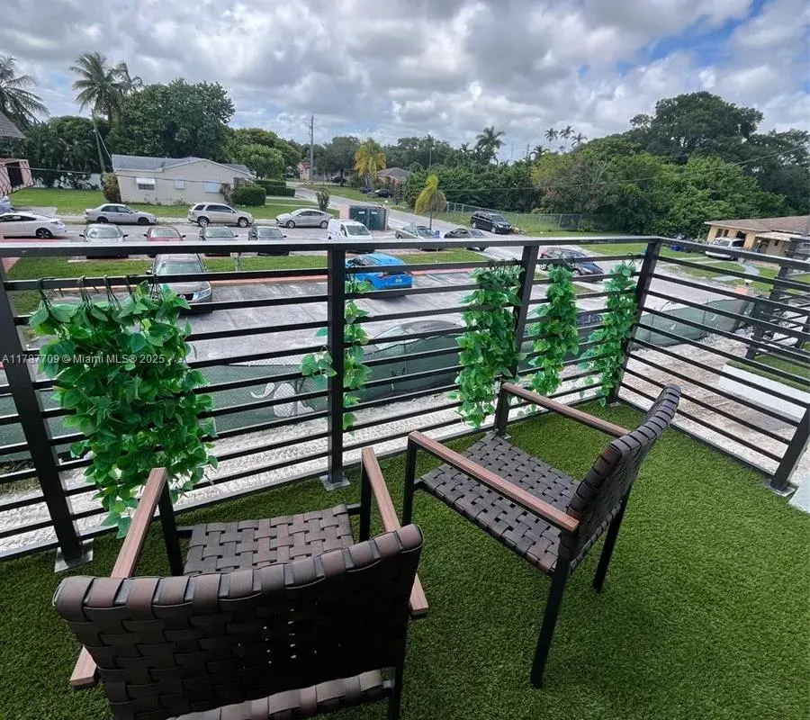 2526 PIERCE ST # 12, Hollywood FL 33020