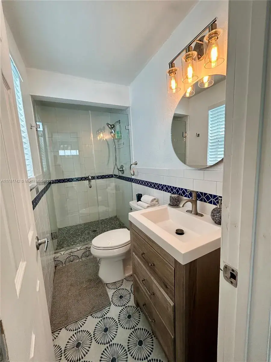 316 Walnut # 1, Hollywood FL 33019