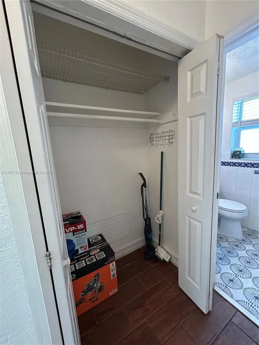 316 Walnut # 1, Hollywood FL 33019