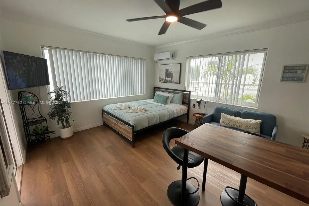 316 Walnut # 3, Hollywood FL 33019