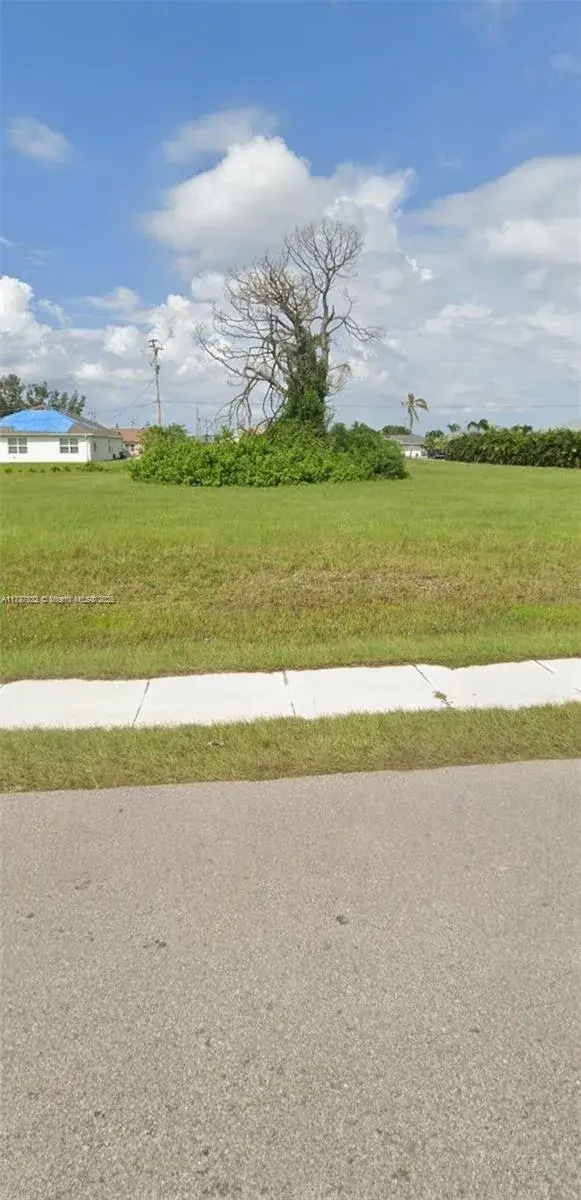 Land/Boat Docks for sale at 510 SW 28th ave, Cape Coral FL 33904