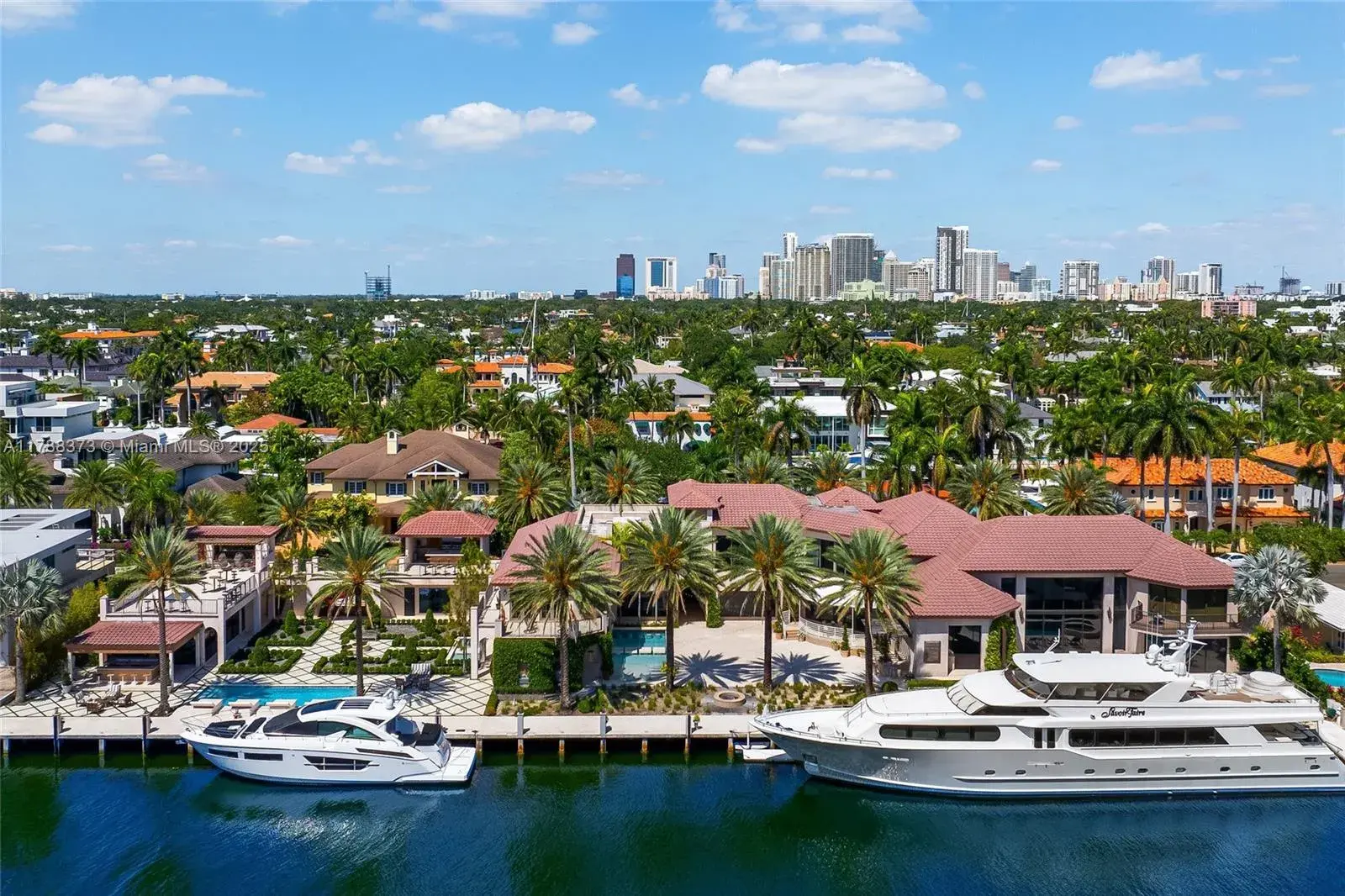 8 bedroom 9 bath Residential for sale at 600 Isle Of Palms Dr, Fort Lauderdale FL 33301