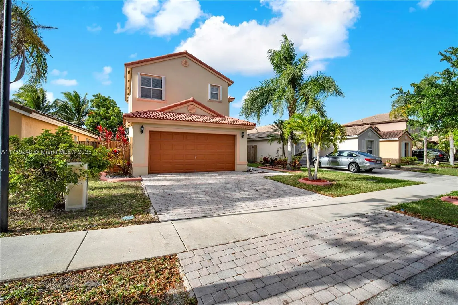 1979 SE 13th St, Homestead FL 33035