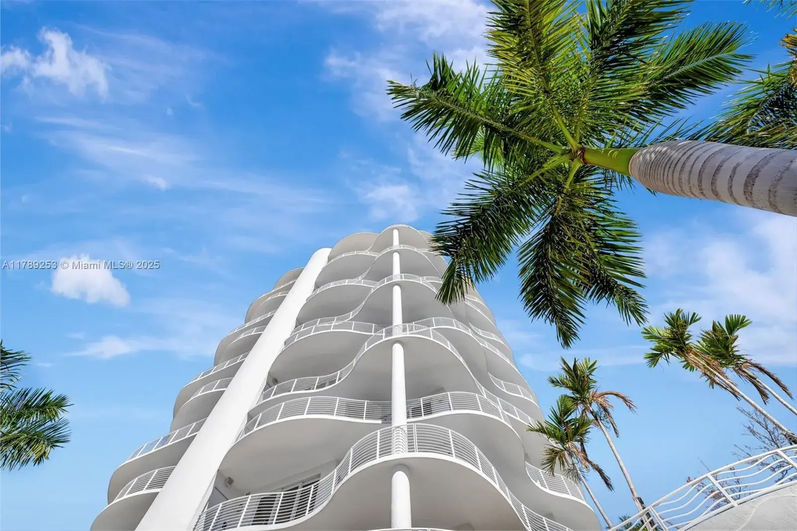 3 bedroom 2 bath Residential Lease for rent at 612 Bayshore Dr # 301, Fort Lauderdale FL 33304