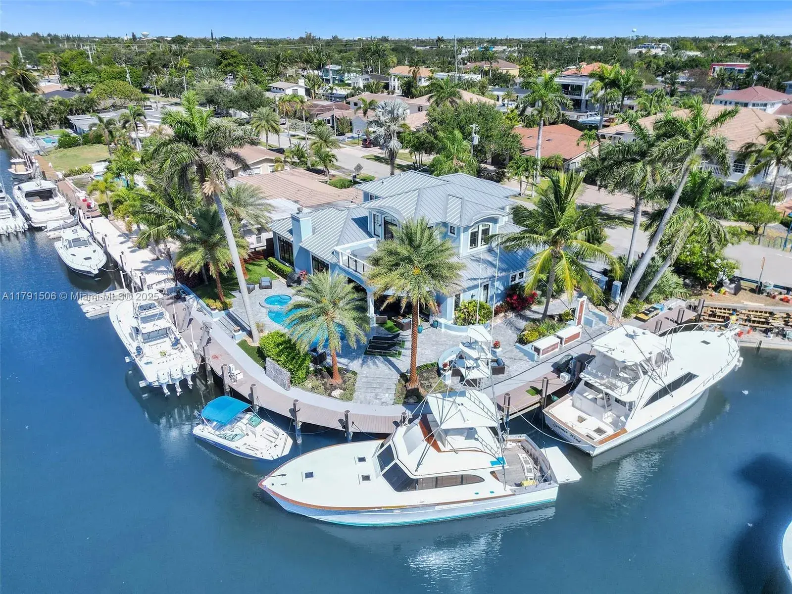 4 bedroom 3 bath Residential for sale at 2340 NE 48th St, Lighthouse Point FL 33064