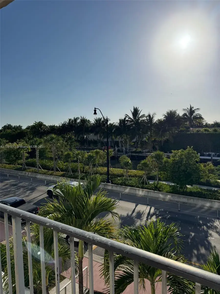 2 bedroom 2 bath for sale at 2939 Indian Creek Dr # 307, Miami Beach FL 33140