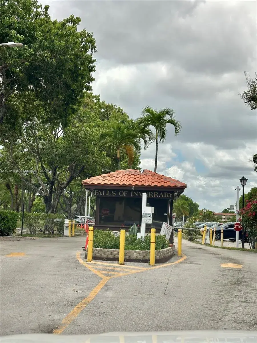 6201 N Falls Cir Dr # 212, Lauderhill FL 33319