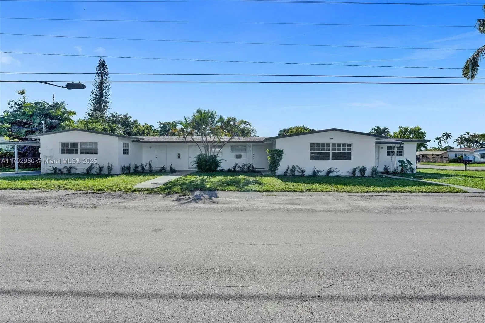 Residential Income for sale at 5657 Grant St, Hollywood FL 33021