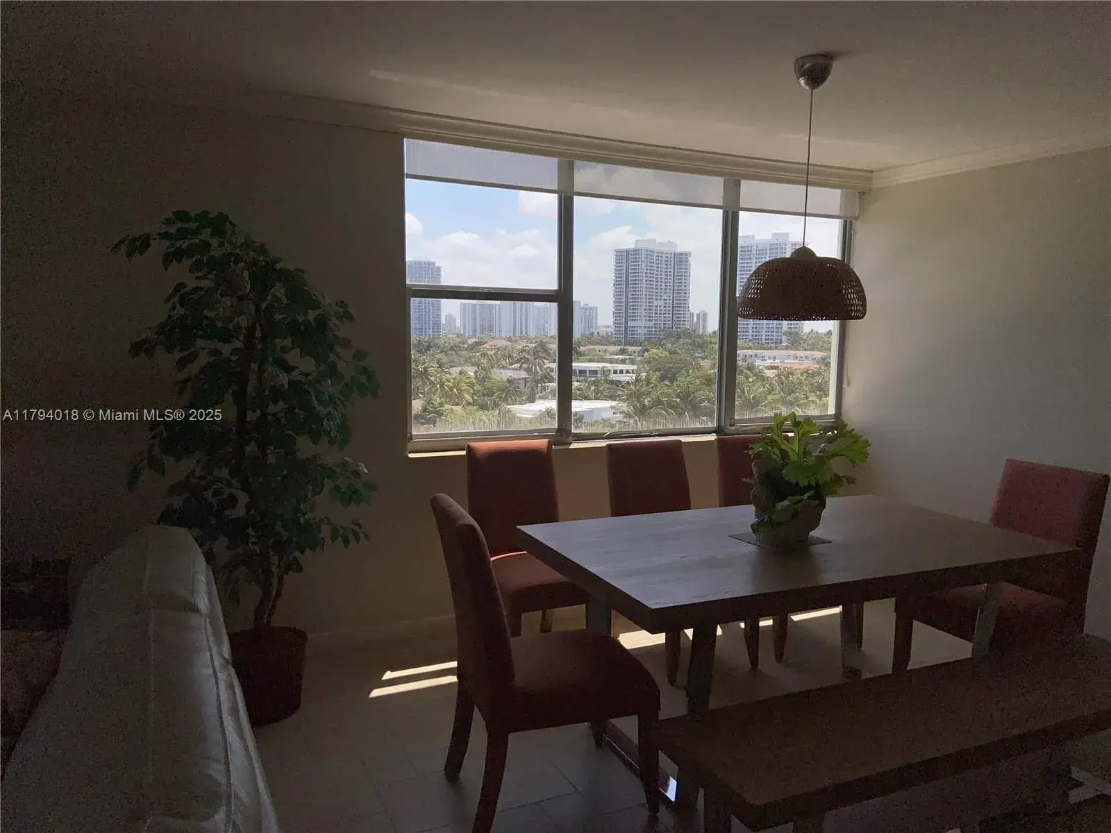 3180 S Ocean Dr # 716, Hallandale Beach FL 33009