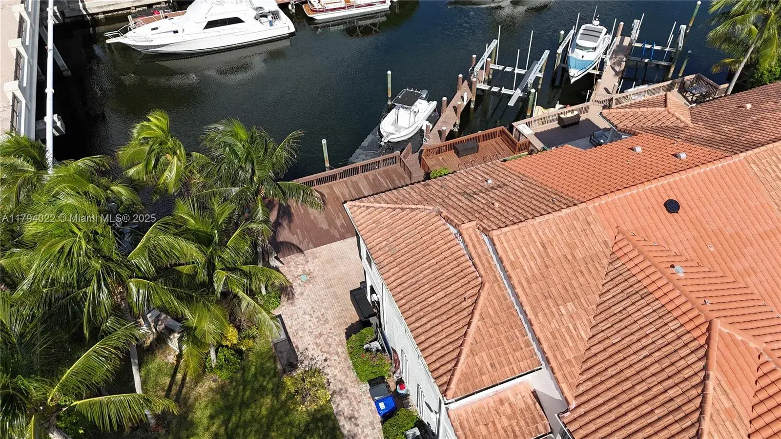 999 N Harbor Vw N, Hollywood FL 33019