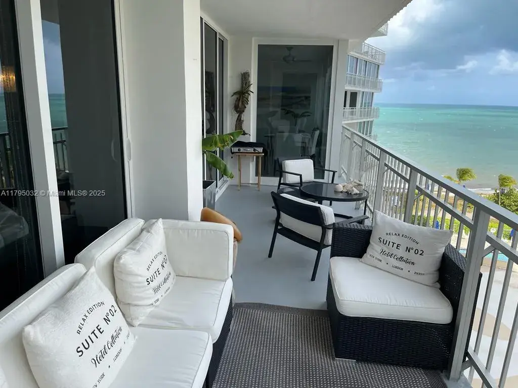 3 bedroom 3 bath for rent at 600 Grapetree Dr, Key Biscayne FL 33149