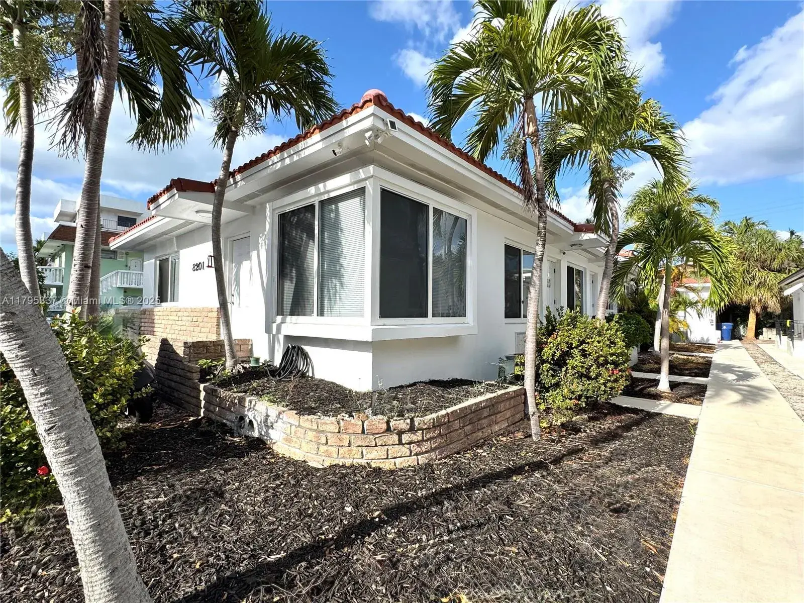 1 bedroom 1 bath Residential Lease for rent at 8201 Abbott Ave # 4, Miami Beach FL 33141