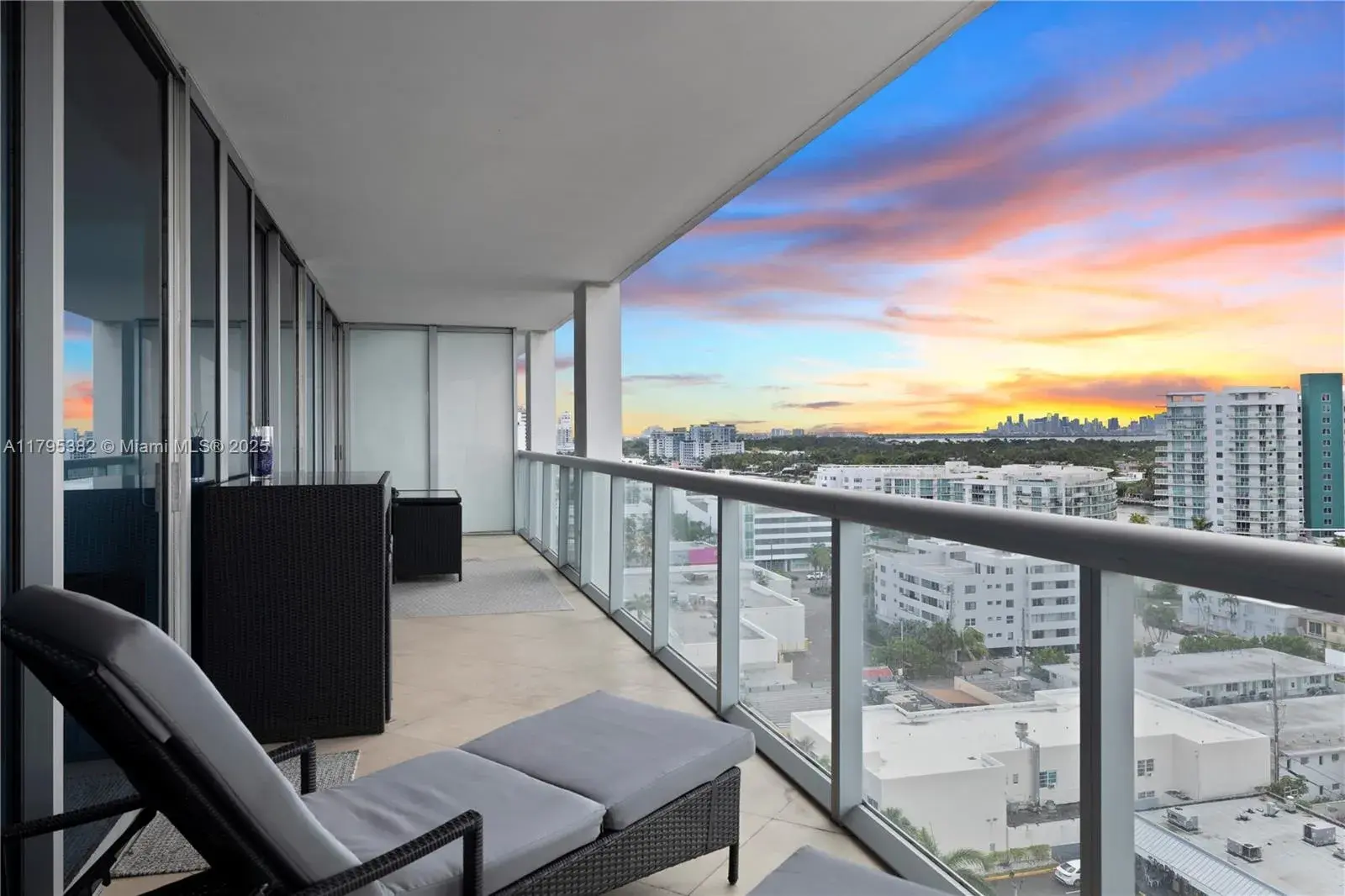 2 bedroom 2 bath for sale at 6799 Collins Ave # 1106, Miami Beach FL 33141