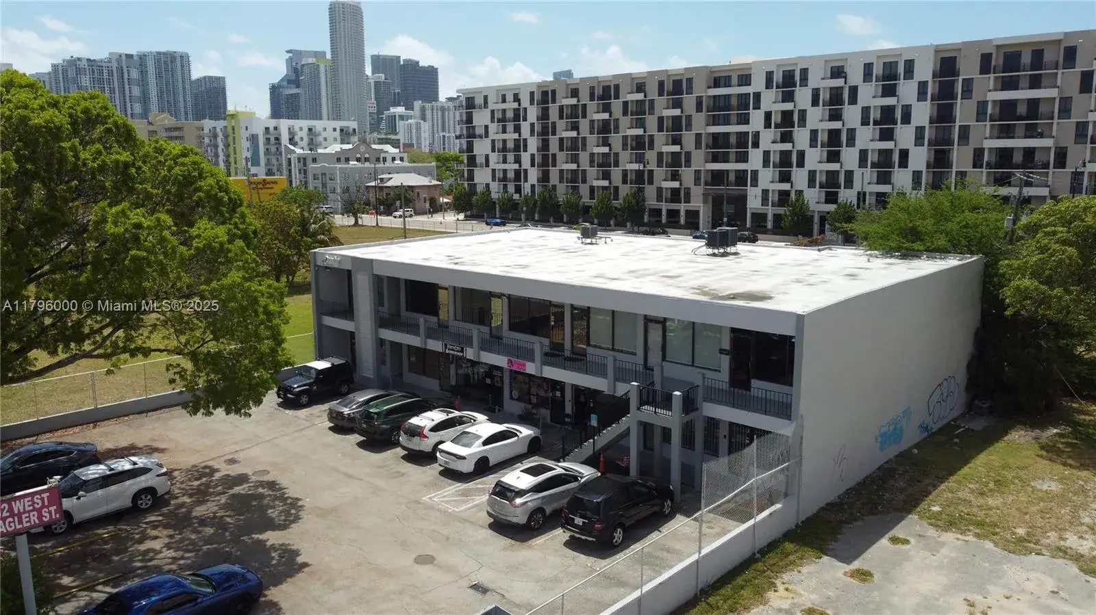 Commercial Sale for sale at 752 W Flagler St, Miami FL 33130