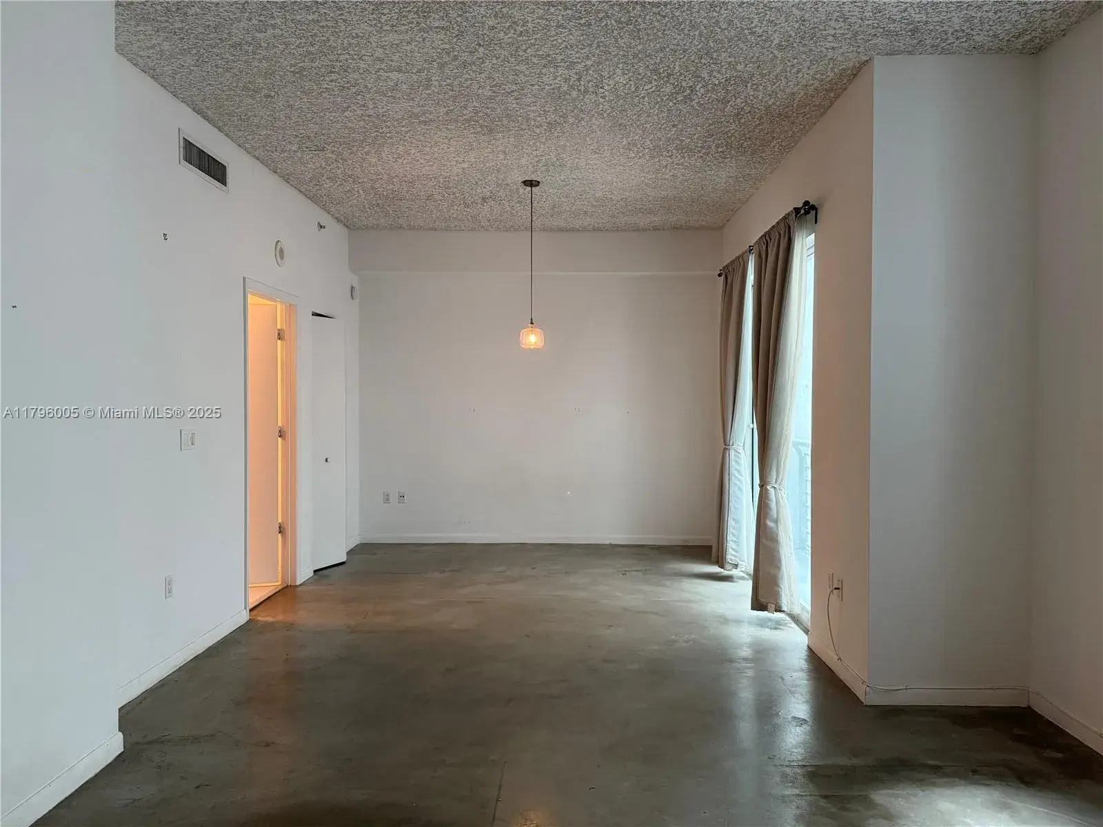 234 NE 3rd St # 604, Miami FL 33132