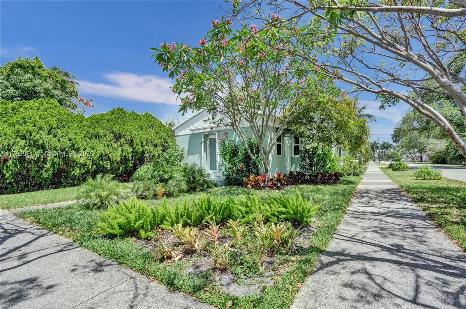 326 S 14th Ave, Hollywood FL 33020