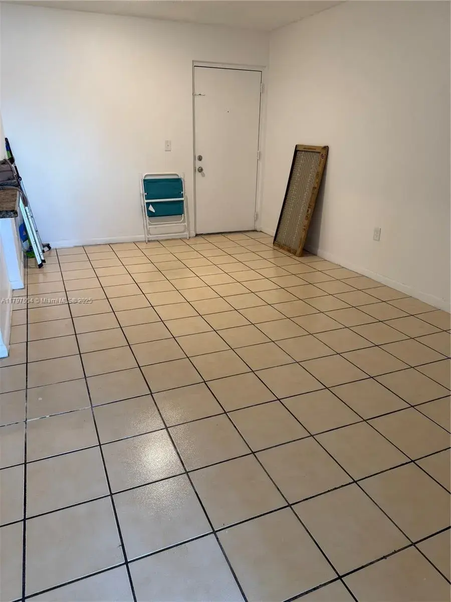 870 SW 129th Pl # 207, Miami FL 33184