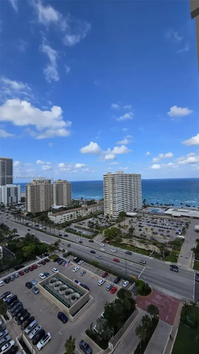 1 bedroom 1 bath Residential for sale at 1985 S Ocean Dr # 21D, Hallandale Beach FL 33009