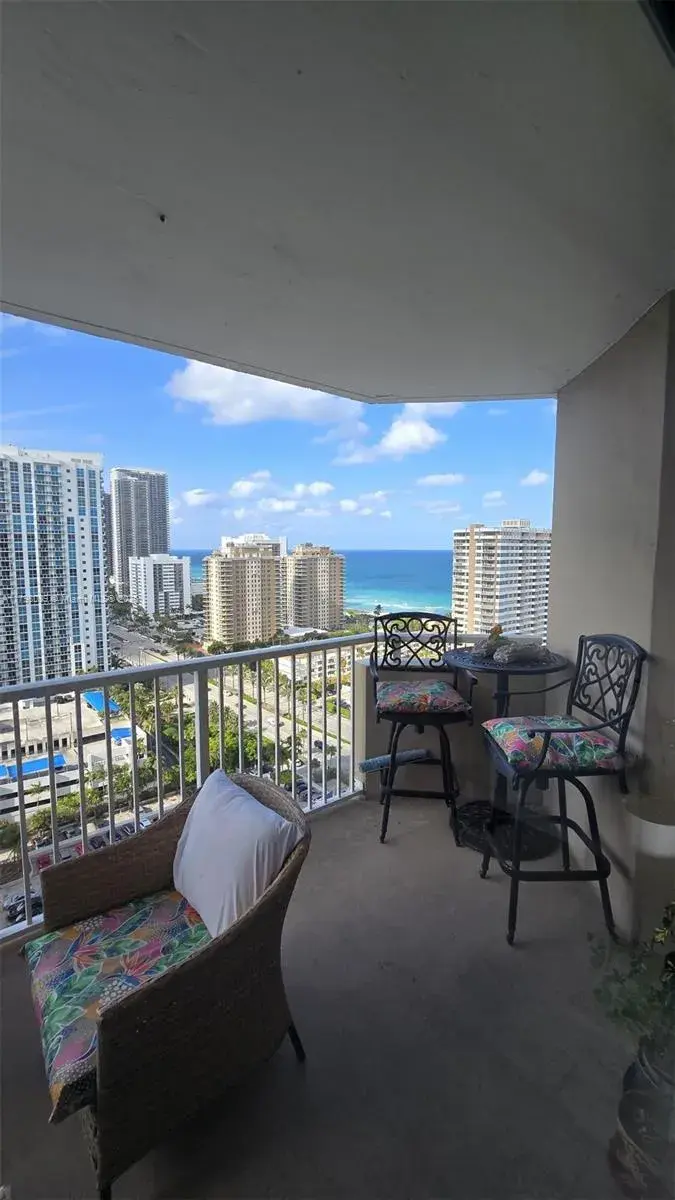1985 S Ocean Dr # 21D, Hallandale Beach FL 33009