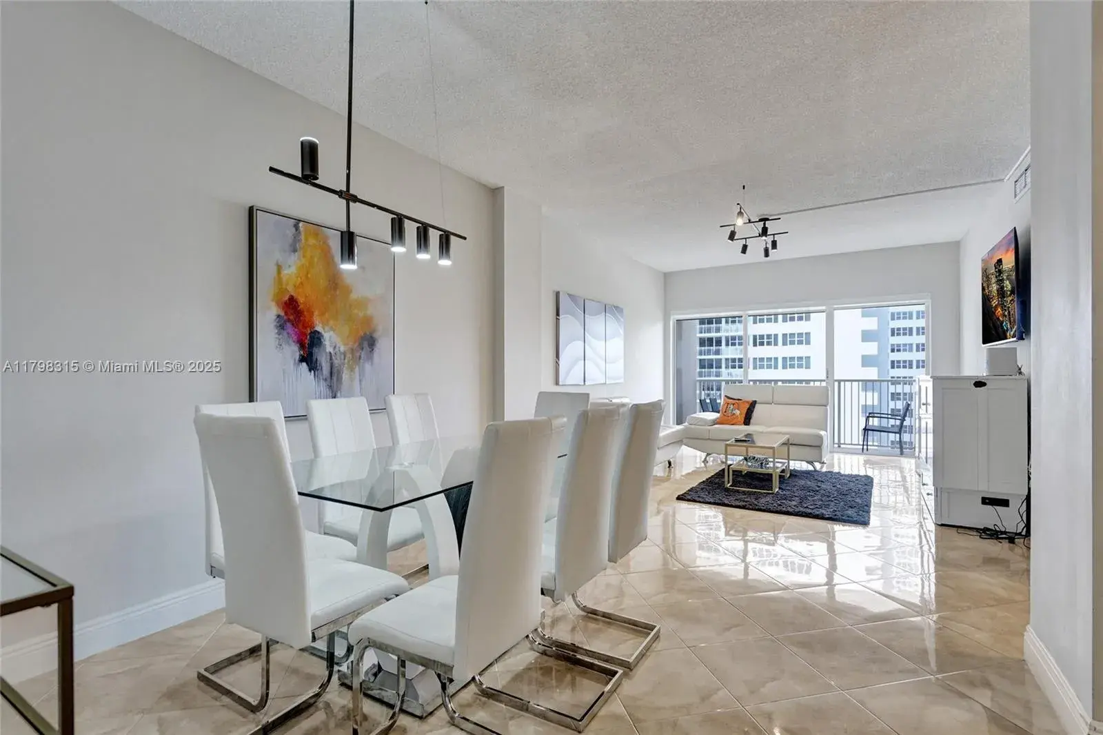 1980 S Ocean Dr # 7J, Hallandale Beach FL 33009