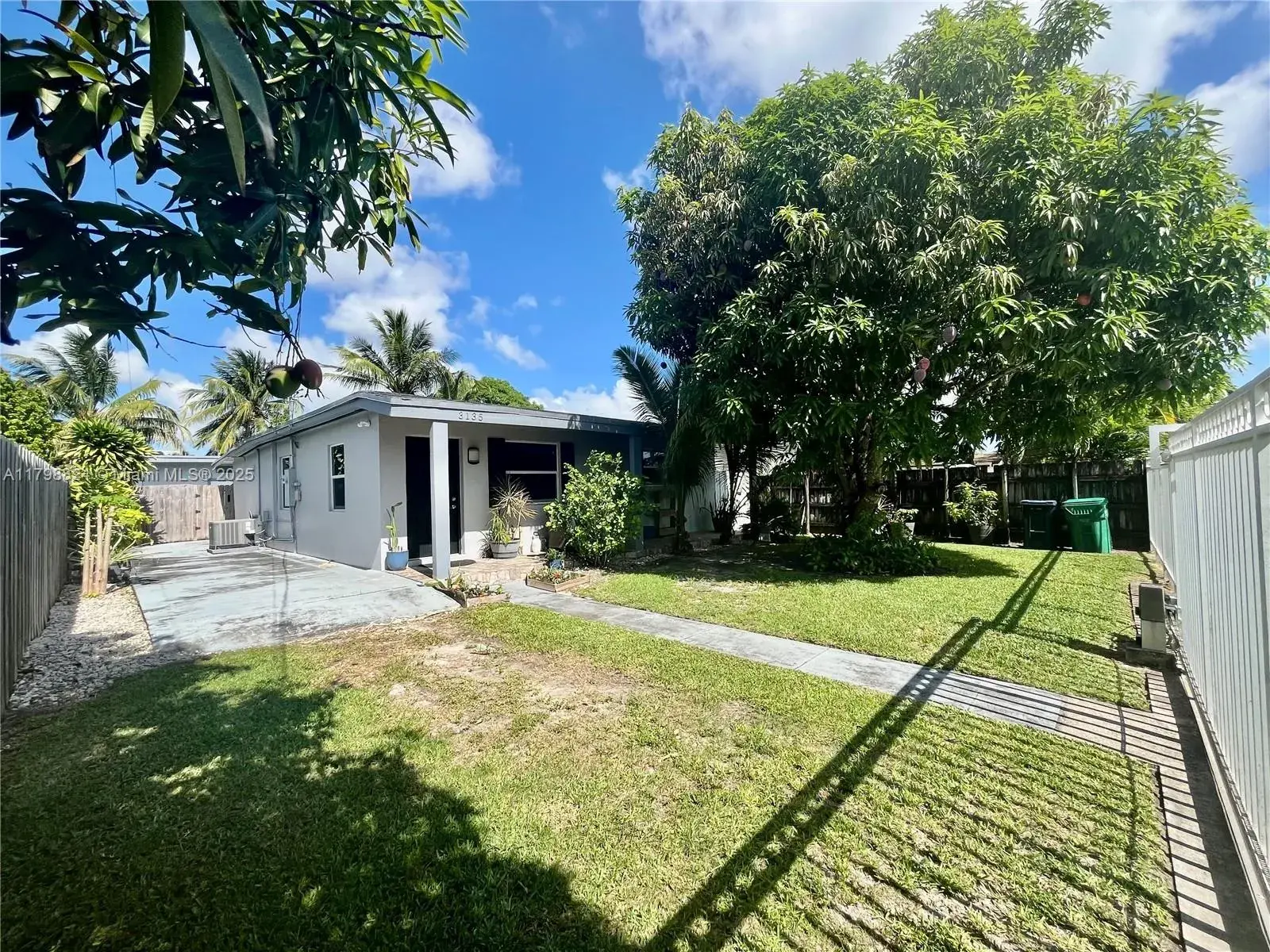 3135 SW 64th Ave, Miami FL 33155
