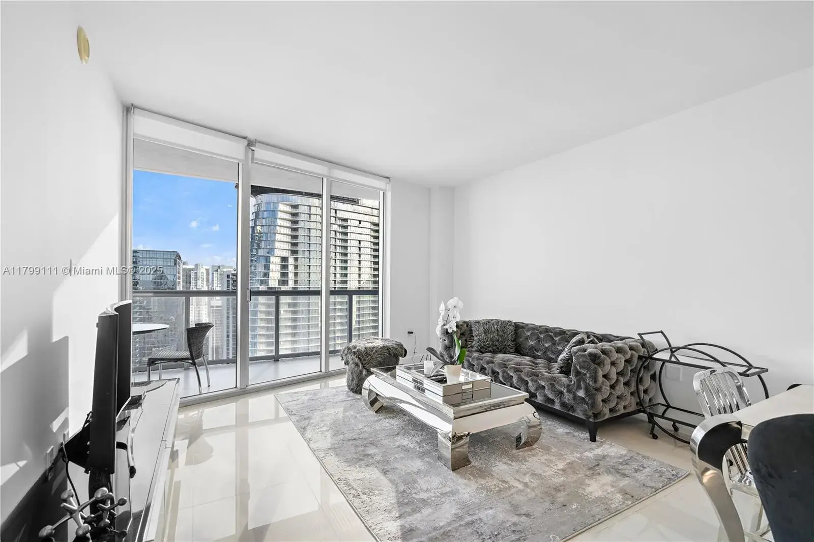 475 Brickell Ave # 4514, Miami FL 33131