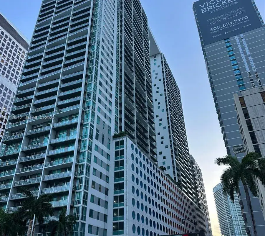 500 Brickell Ave # 1907, Miami FL 33131