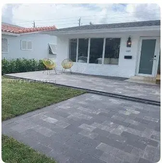 3 bedroom 2 bath Residential for sale at 1103 Washington St, Hollywood FL 33019