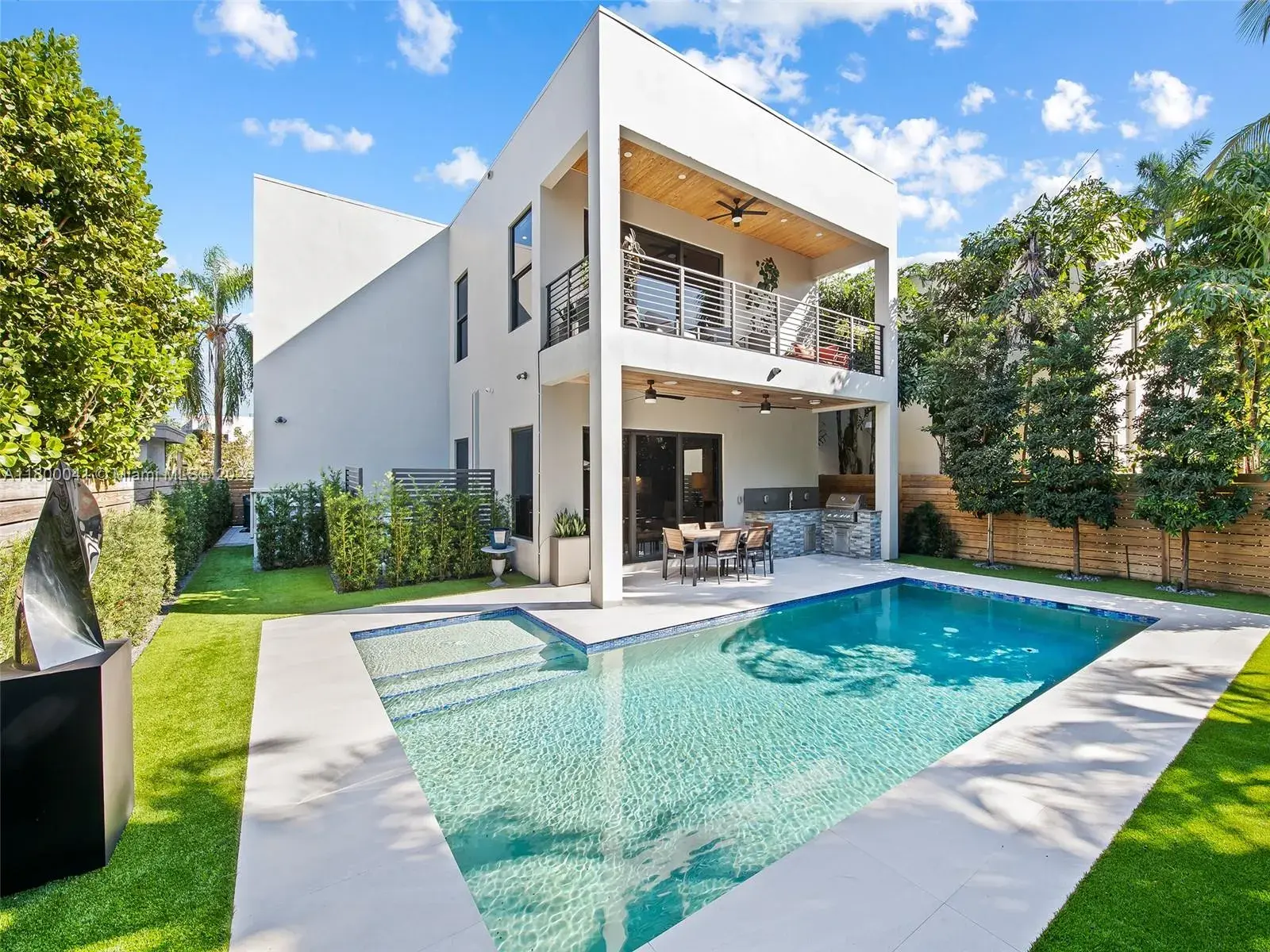 4 bedroom 5 bath Residential for sale at 739 NE 17th Way, Fort Lauderdale FL 33304