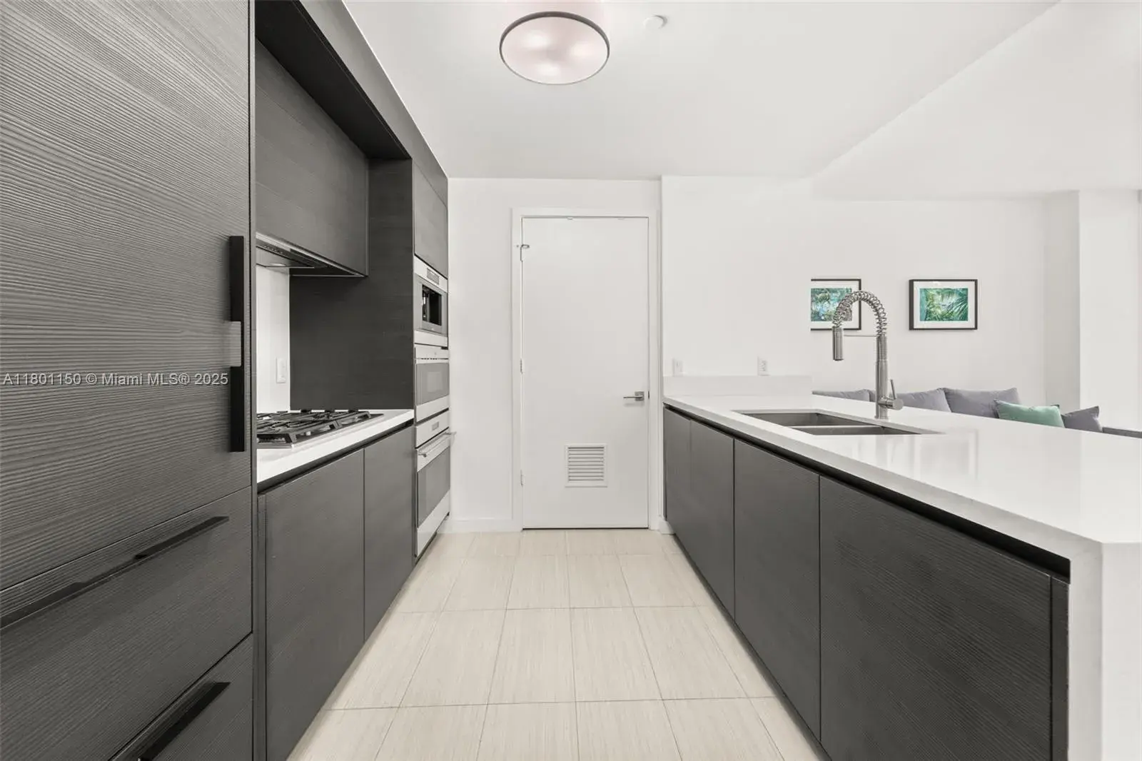 1 Collins Ave # 108, Miami Beach FL 33139
