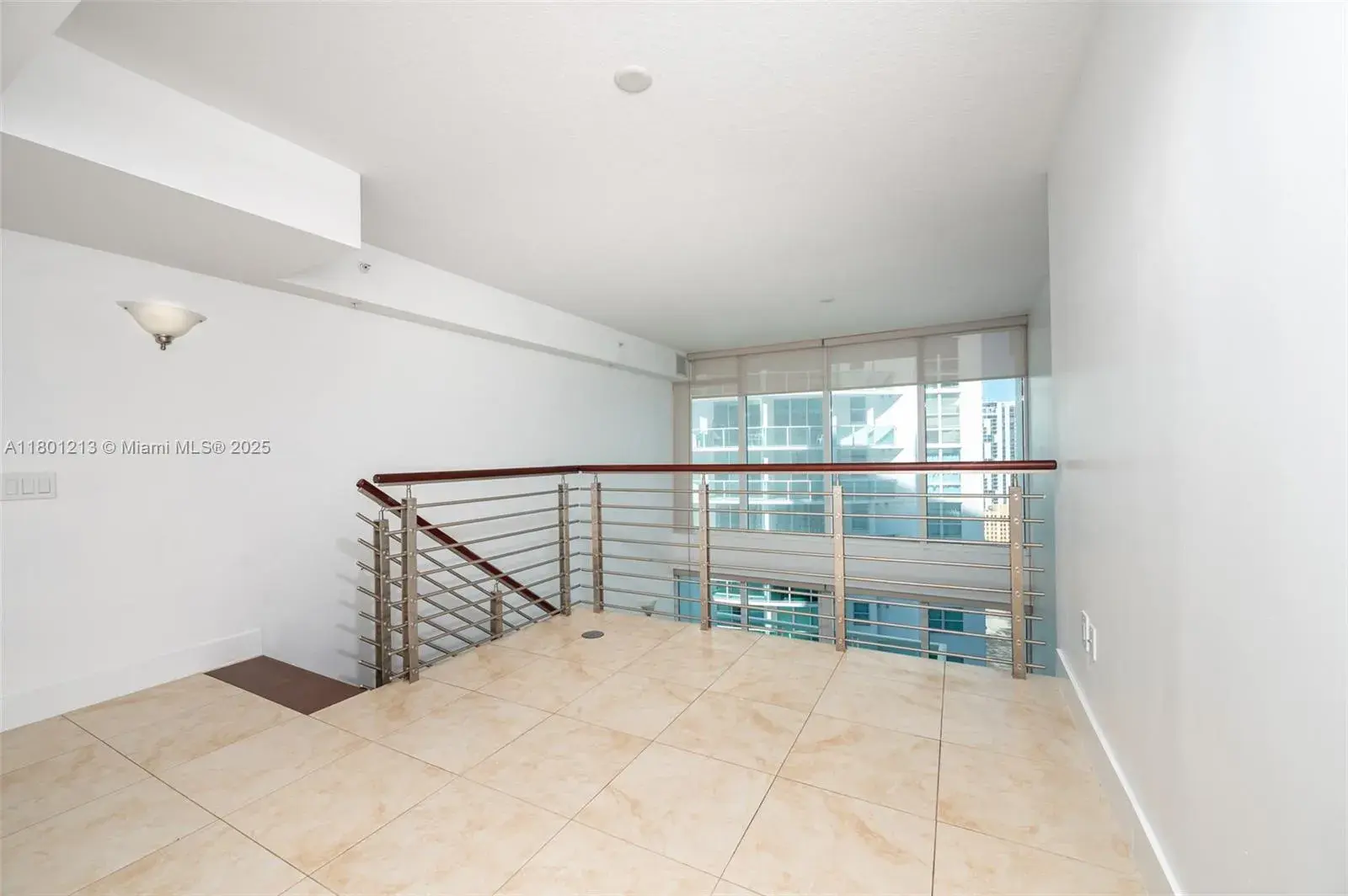 41 SE 5th St # 1815, Miami FL 33131