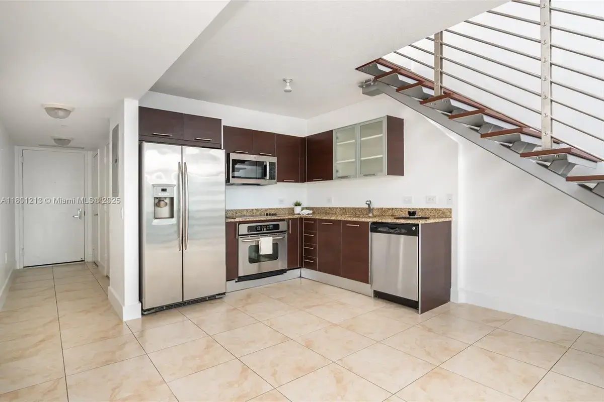41 SE 5th St # 1815, Miami FL 33131