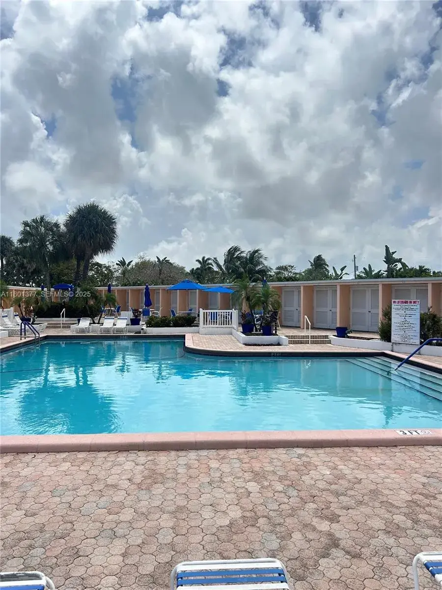 2201 NE 66th St # 1301, Fort Lauderdale FL 33308