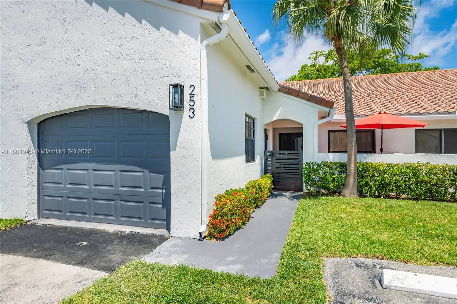 2 bedroom 2 bath Residential for sale at 21228 Harbor Way # 25, Aventura FL 33180