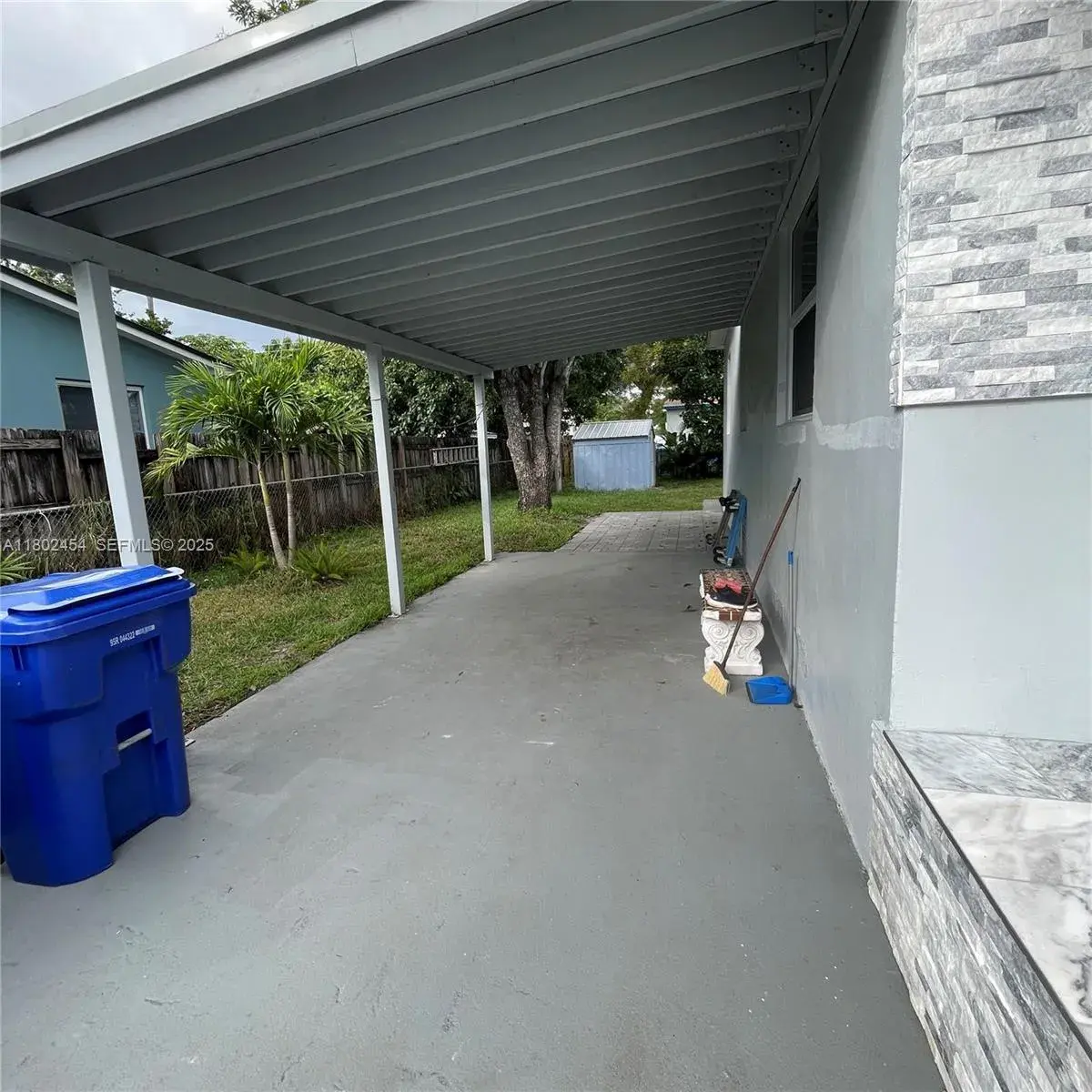 6421 Allen St, Hollywood FL 33024