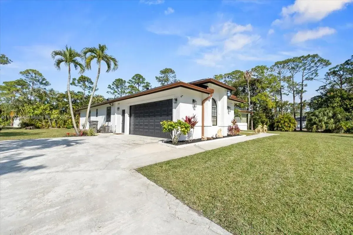 12667 N 79th Ct N, Loxahatchee FL 33412