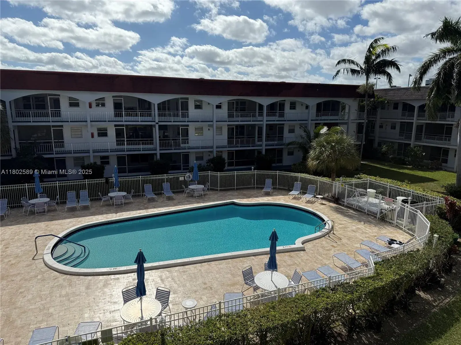 2 bedroom 2 bath Residential for sale at 581 Blue Heron Dr # B, Hallandale Beach FL 33009