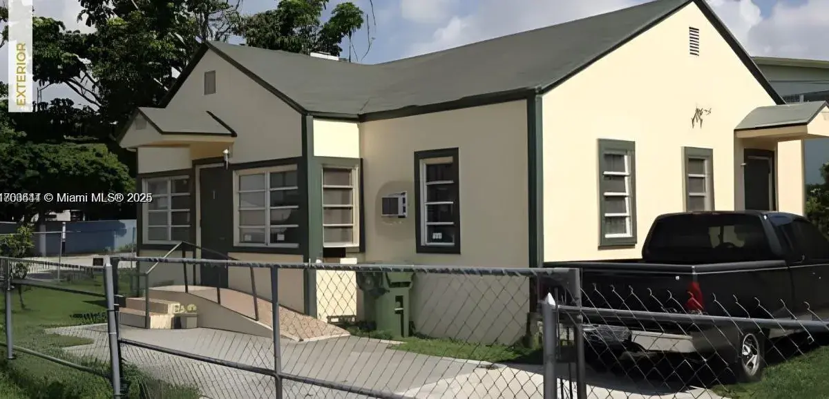 3 NE 75th St, Miami FL 33138