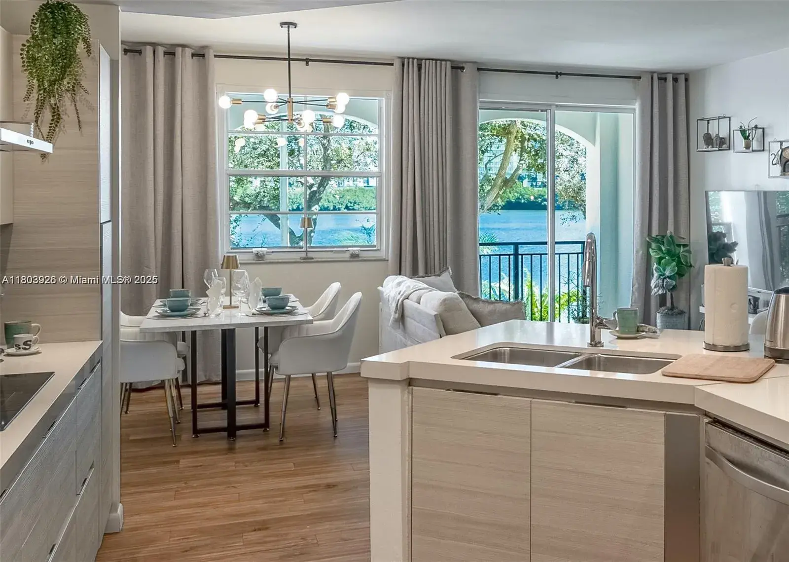 2 bedroom 1 bath Residential Lease for rent at 3255 NE 184th # 12206, Aventura FL 33160