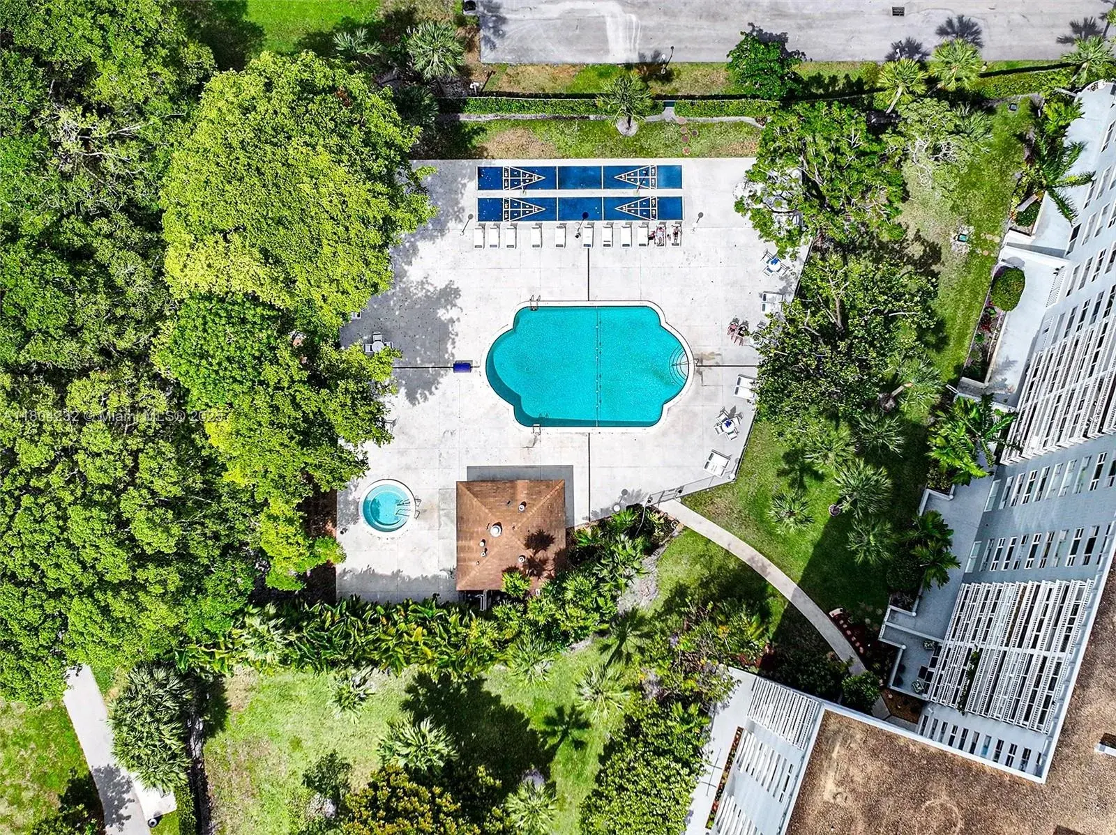 3800 Hillcrest Dr # 903, Hollywood FL 33021