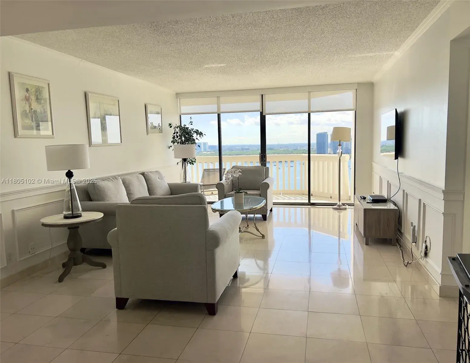 1000 W Island Blvd # 2412, Aventura FL 33160